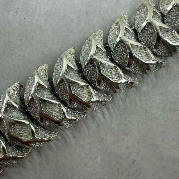 Vintage Coro Silver Tone Moon Link Statement Necklace Chunky Collar Choker Artsy - Picture 3 of 5